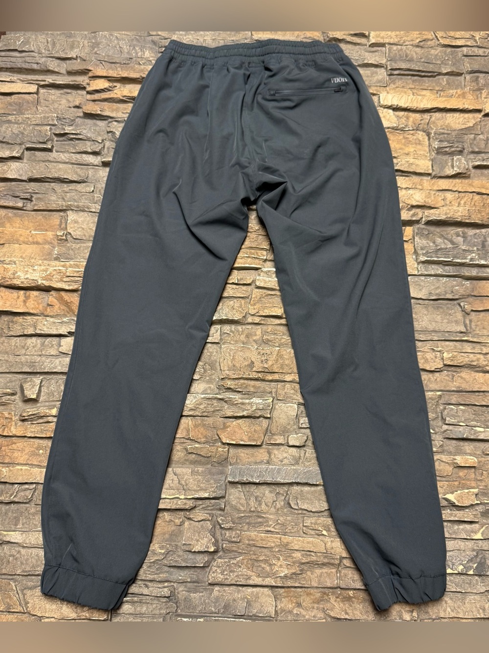 Vuori Transit Technical Joggers Pants Men Medium Elastic Waist V417 31” Inseam - Picture 6 of 10